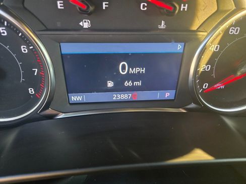 Used 2024 Chevrolet Blazer LT w/ Convenience Package image 11