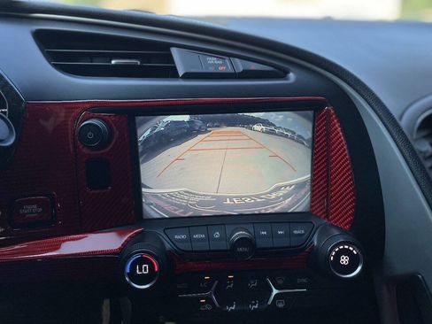 Used 2016 Chevrolet Corvette Stingray Coupe RWD image 16