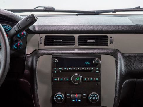 Used 2013 Chevrolet Tahoe 4WD image 24