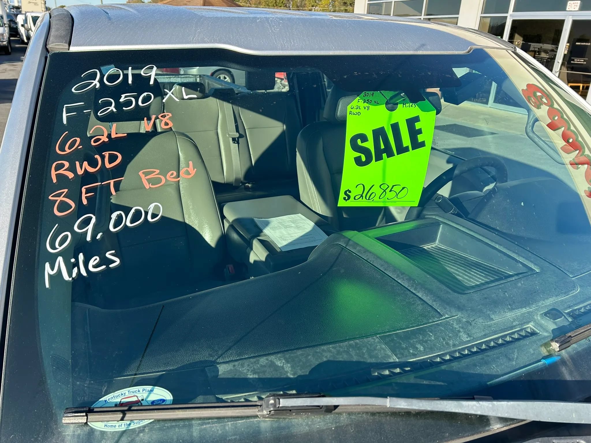 Used 2019 Ford F250 XL w/ Power Equipment Group RWD image 3