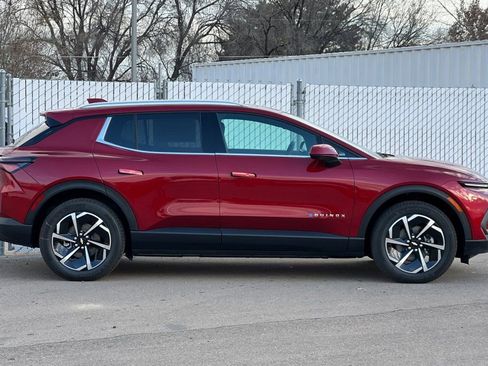 New 2026 Chevrolet Equinox EV LT AWD/4WD image 3