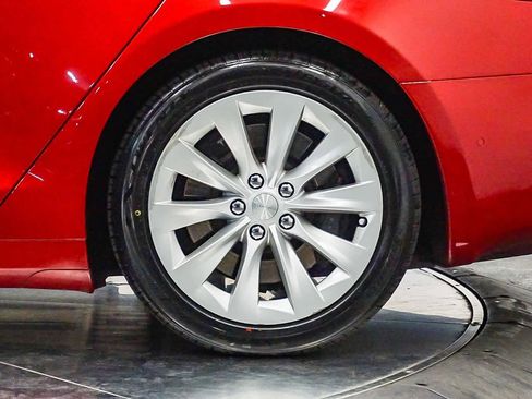 Used 2016 Tesla Model S 90D image 10