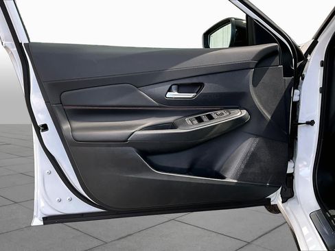 New 2026 Nissan Sentra SR w/ Floor Mat Package FWD image 13