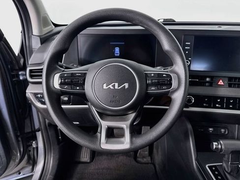 Used 2024 Kia Sportage LX FWD image 12