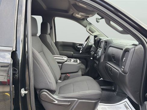 Used 2022 Chevrolet Silverado 1500 Custom Trail Boss w/ LPO, Dark Essentials Package AWD/4WD image 13