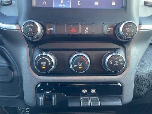 Used 2024 RAM 2500 Big Horn image 21