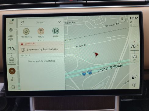 New 2025 Land Rover Range Rover SE image 21