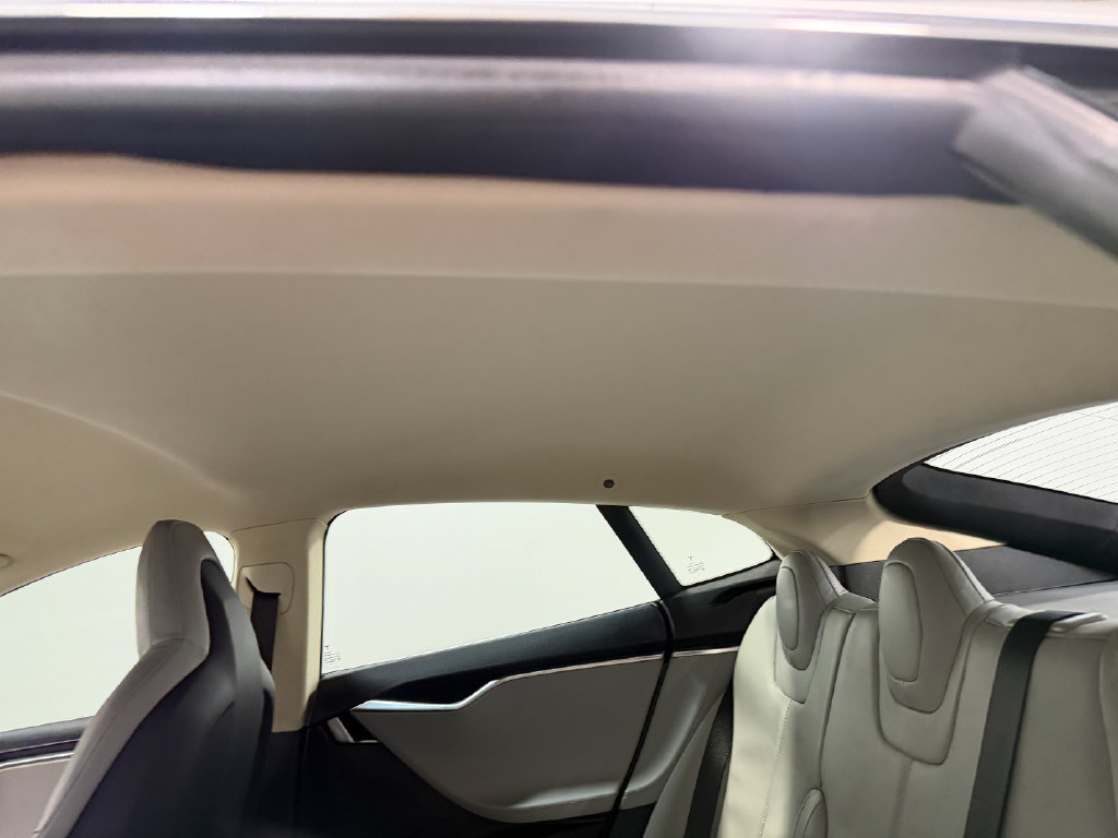 Used 2013 Tesla Model S Performance RWD image 10