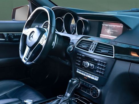 Used 2013 Mercedes-Benz C 63 AMG Sedan image 26