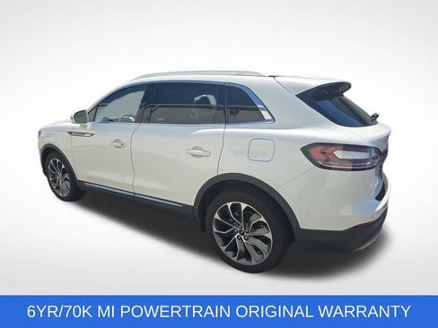 Used 2022 Lincoln Nautilus Reserve AWD/4WD image 5