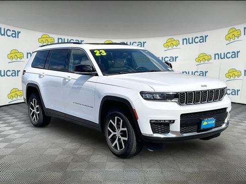 Used 2023 Jeep Grand Cherokee L Limited AWD/4WD image 1