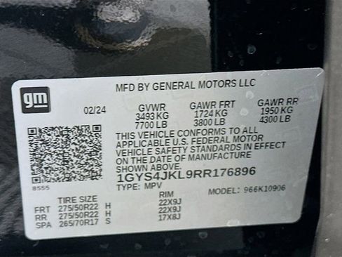 Used 2024 Cadillac Escalade ESV Luxury w/ LPO, Floor Liner Package image 34