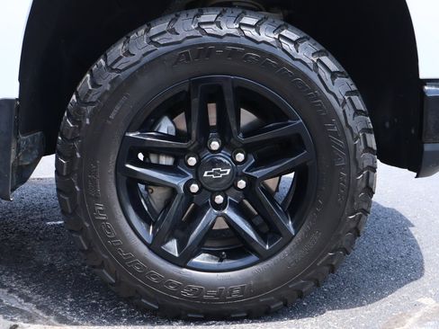 Used 2021 Chevrolet Silverado 1500 Custom Trail Boss w/ LPO, Dark Essentials Package AWD/4WD image 20