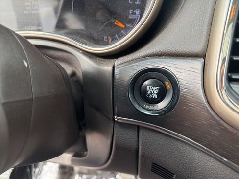 Used 2014 Jeep Grand Cherokee Summit AWD/4WD image 10
