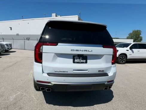 New 2026 GMC Yukon XL Denali w/ Denali Reserve Package AWD/4WD image 7