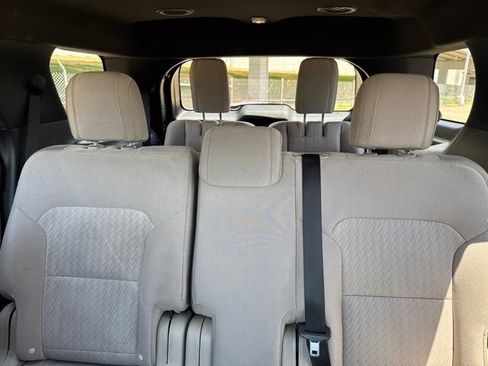 Used 2018 Ford Explorer FWD image 9