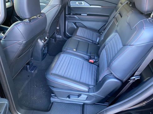 New 2026 Ford Explorer ST-Line w/ ST-Line Street Pack image 16