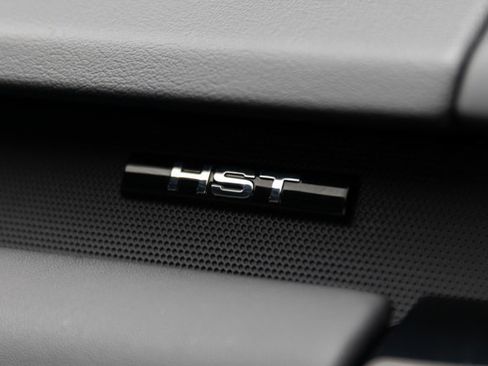 Used 2020 Land Rover Range Rover Sport HST image 12