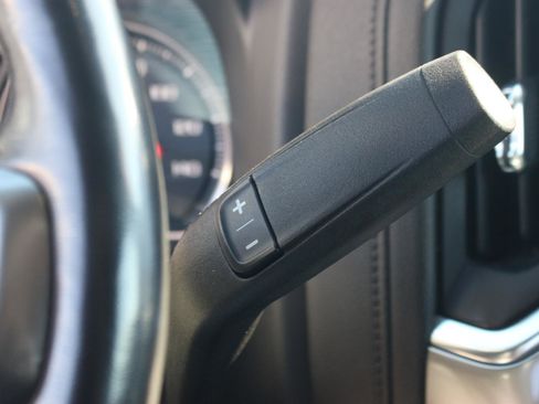 Used 2019 Chevrolet Silverado 1500 LT w/ All-Star Edition image 33