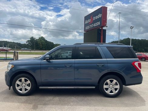 Used 2018 Ford Expedition XLT w/ Equipment Group 202A RWD image 6