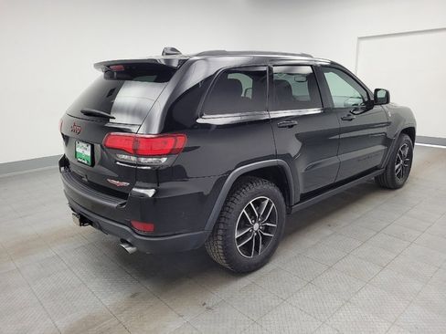 Used 2017 Jeep Grand Cherokee Trailhawk w/ Jeep Active Safety Group AWD/4WD image 9