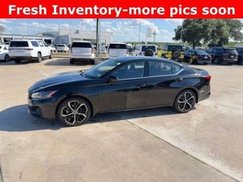 Used 2025 Nissan Altima 2.5 SR image 5