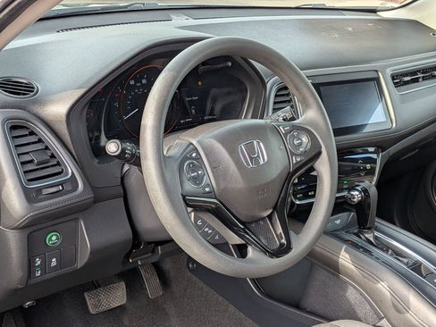 Used 2020 Honda HR-V EX image 14