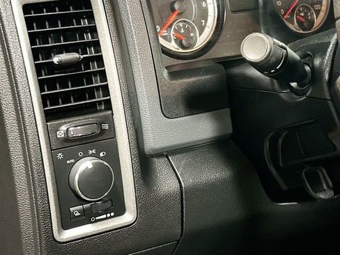 Used 2016 RAM 2500 Tradesman w/ Chrome Appearance Group image 11