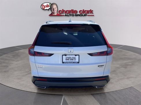 Used 2025 Honda CR-V Sport Touring image 4