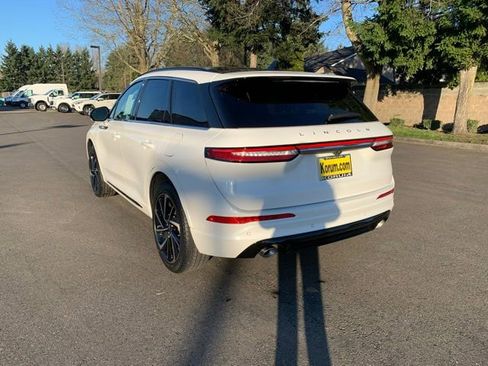 New 2026 Lincoln Corsair Grand Touring image 3