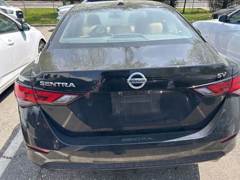 Used 2020 Nissan Sentra SV w/ SV Premium Package image 12