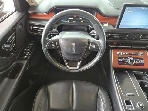 Used 2023 Lincoln Aviator Reserve AWD/4WD image 14