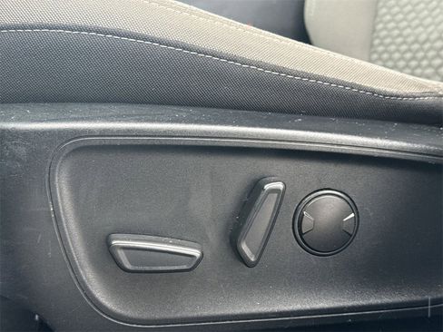 Used 2020 Ford Escape SE image 14