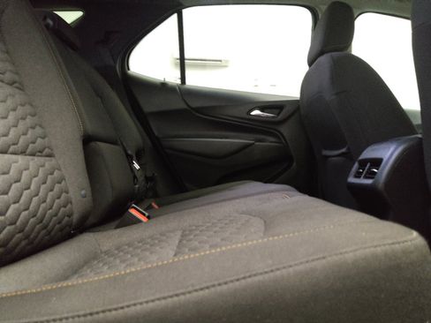 Used 2020 Chevrolet Equinox LT FWD image 19