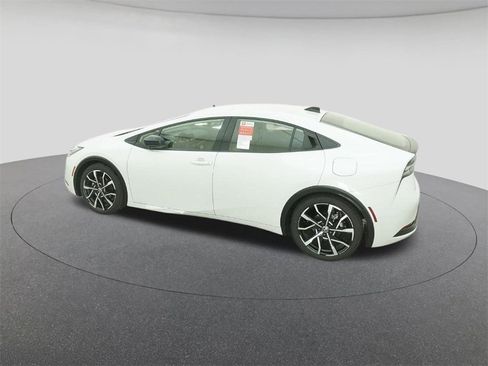 New 2026 Toyota Prius XSE image 4
