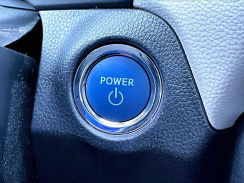 Certified 2022 Toyota RAV4 XLE w/ Convenience Package AWD/4WD image 34