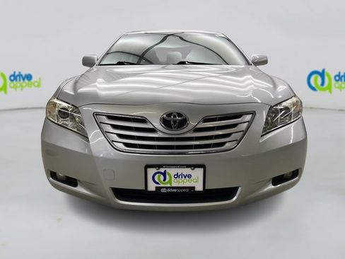 Used 2007 Toyota Camry XLE FWD image 16