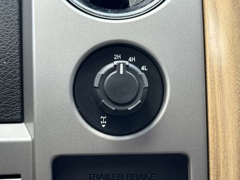 Used 2011 Ford F150 Lariat w/ Lariat Plus Pkg AWD/4WD image 25