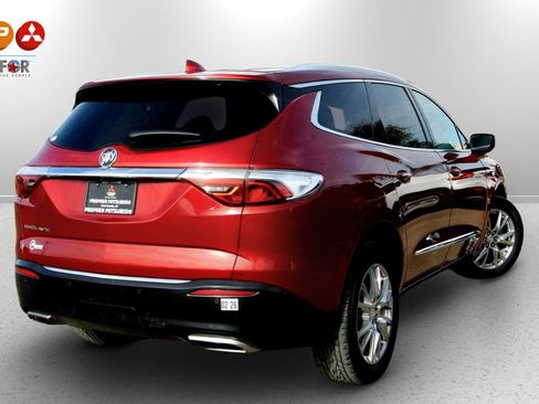 Used 2022 Buick Enclave Premium image 2