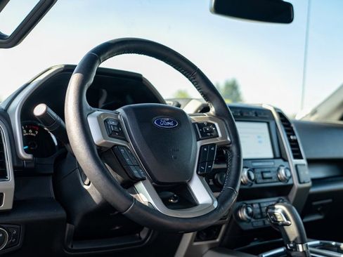 Used 2020 Ford F150 Lariat w/ Equipment Group 502A Luxury image 13