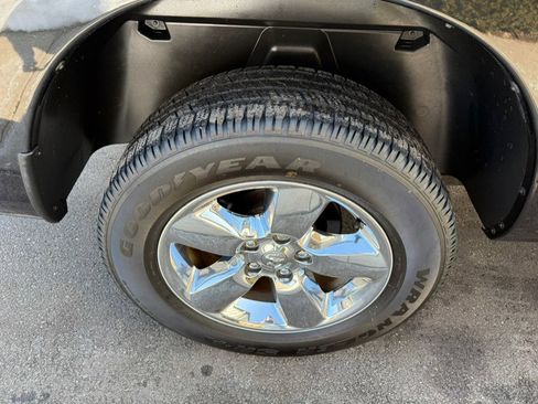 Used 2017 RAM 1500 Big Horn image 8