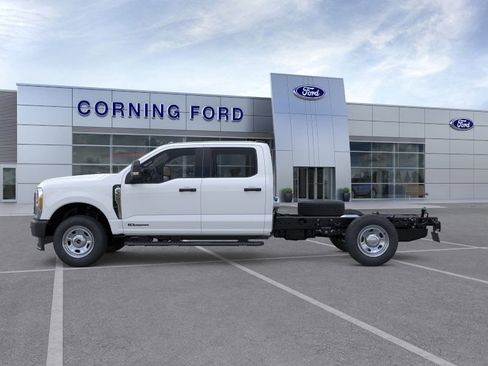 New 2026 Ford F350 XL image 3