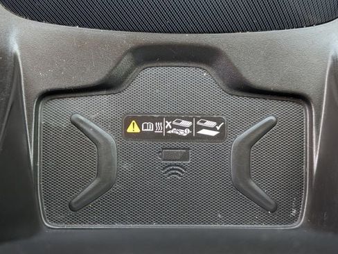 Used 2022 Chevrolet Colorado Z71 image 19