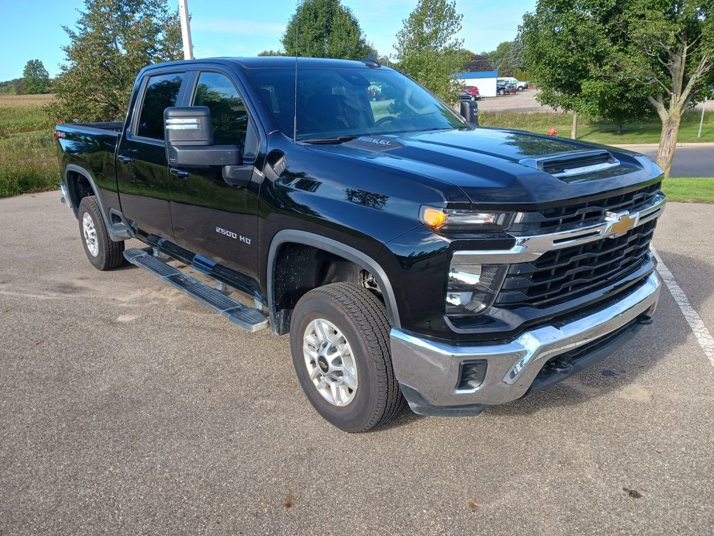 Used 2026 Chevrolet Silverado 2500 LT AWD/4WD image 1