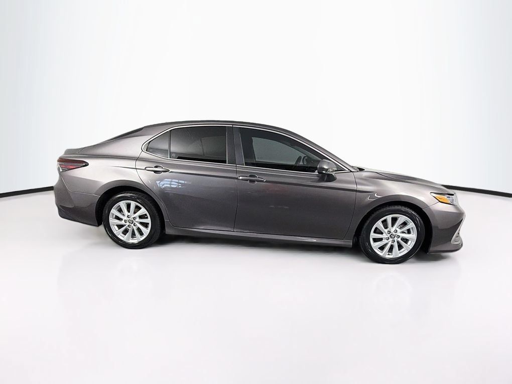 Used 2023 Toyota Camry LE FWD image 11