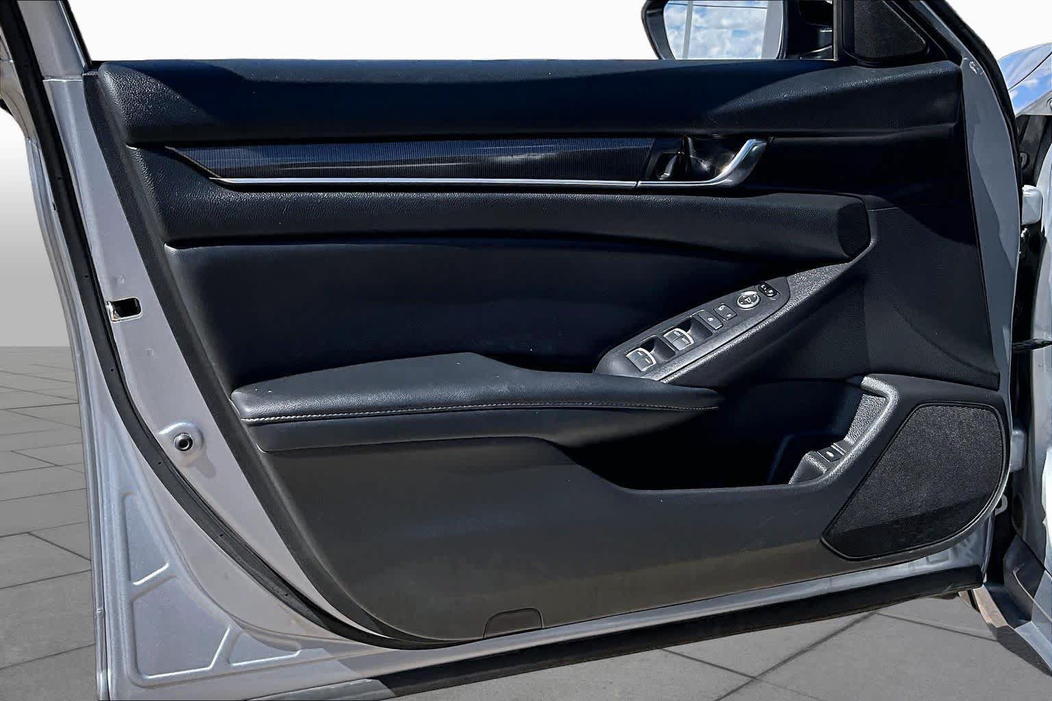 Used 2021 Honda Accord Sport image 21