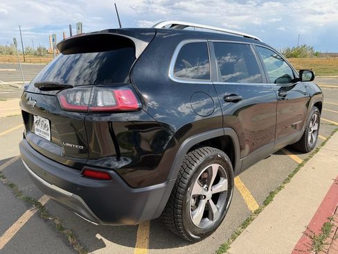 Used 2019 Jeep Cherokee Limited AWD/4WD image 5