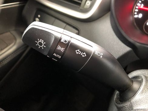 Used 2018 Kia Sorento L FWD image 33
