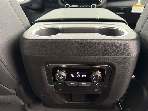New 2026 Chevrolet Tahoe Premier AWD/4WD image 17