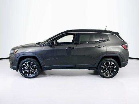 Used 2023 Jeep Compass Limited AWD/4WD image 8